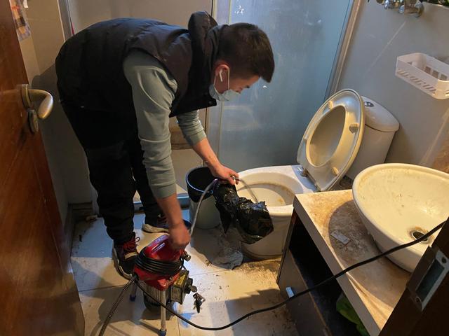 工业园区马桶疏通-疏通下水道